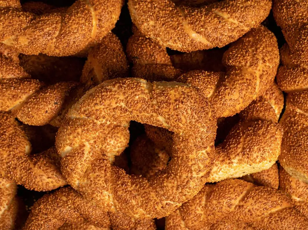 İzmir'de Simit'e Gevrek Denir